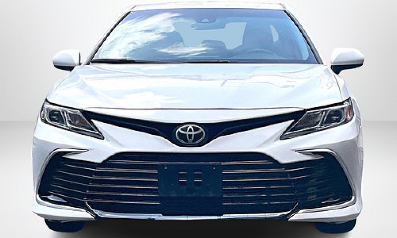 Toyota Camry 2022...