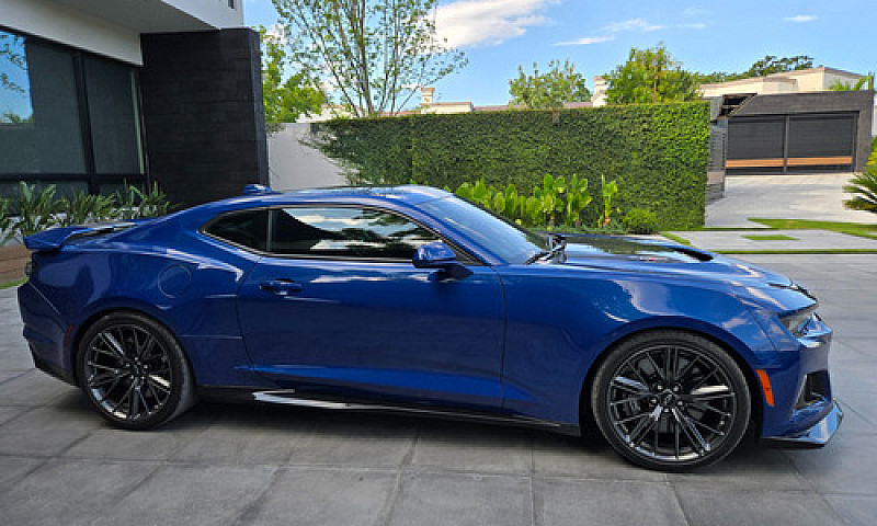 Chevrolet Camaro 6.2...