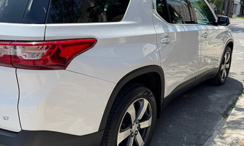 Chevrolet Traverse 3...