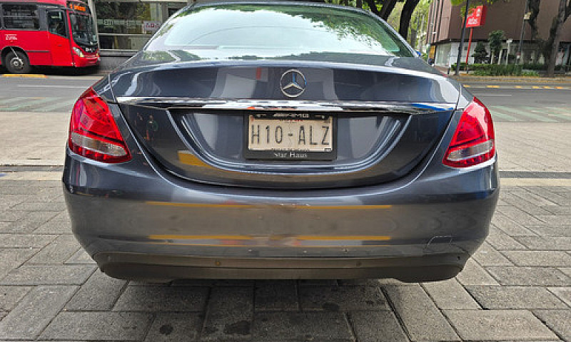 Mercedes-Benz Clase ...