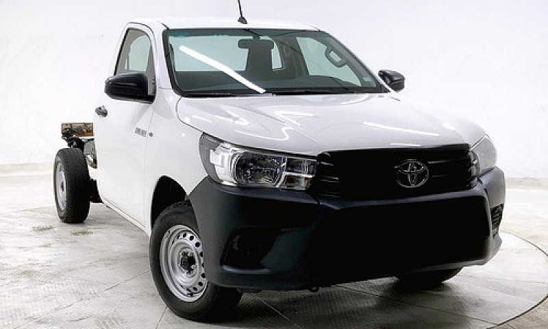 Toyota Hilux 2022...