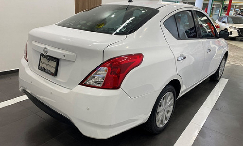 Nissan Versa 2017...