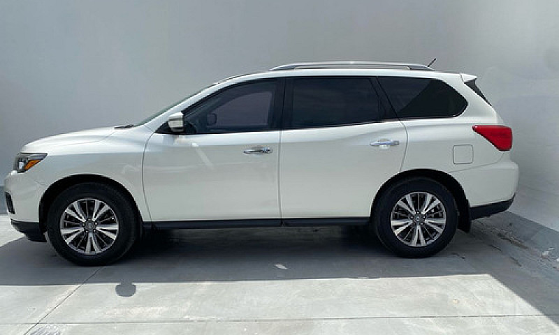 Nissan Pathfinder 20...