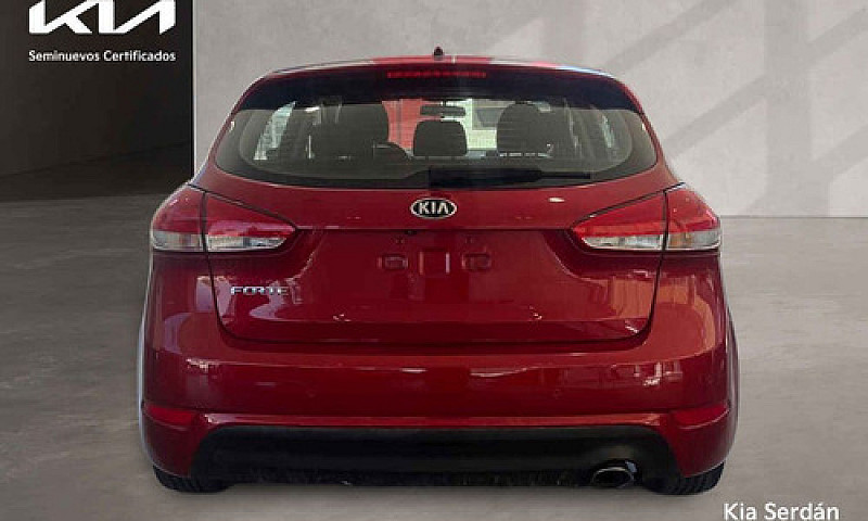 Kia Forte Hb 2018...