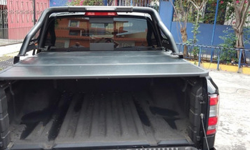 Nissan Frontier 3.8 ...