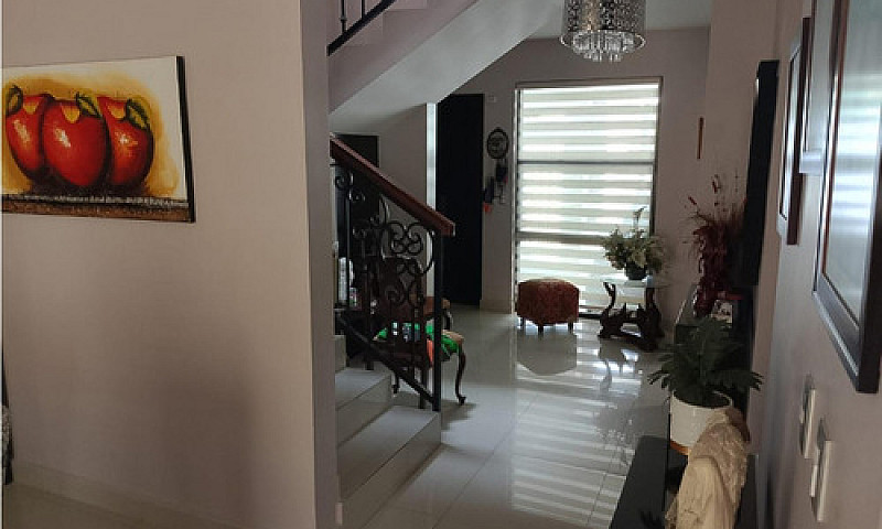 Venta Casa Cumbres A...