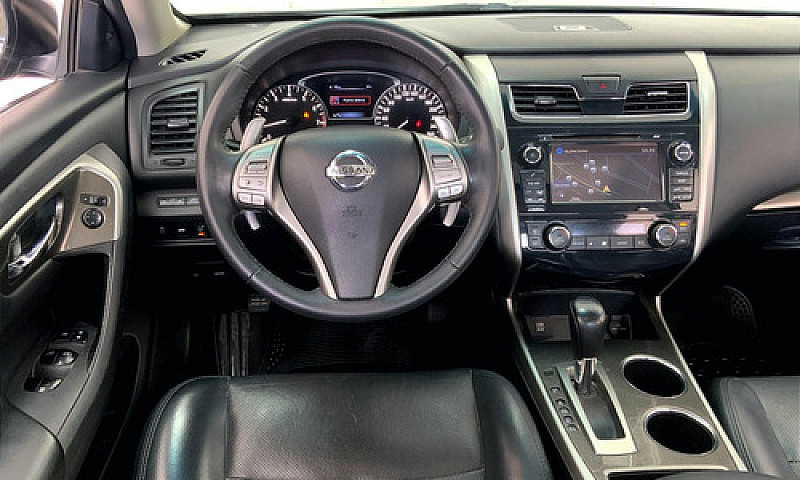 Nissan Altima 2016...