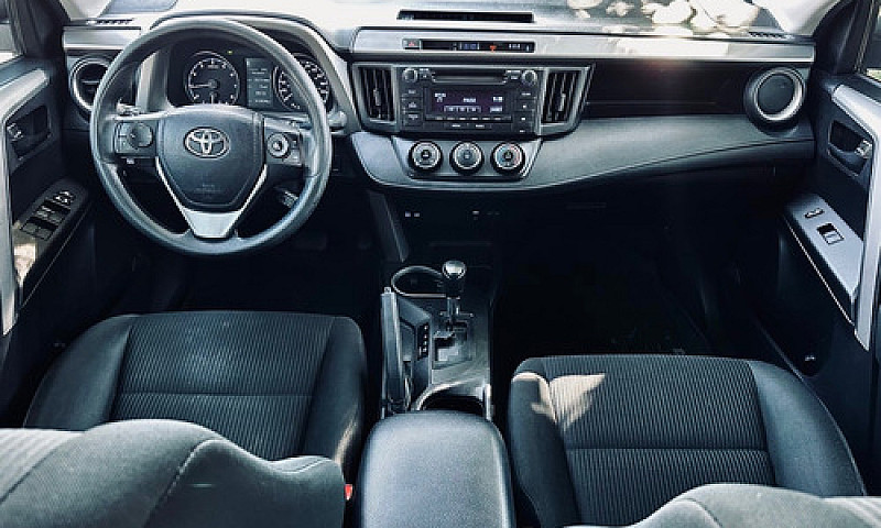 Toyota Rav4 2.5 Le A...