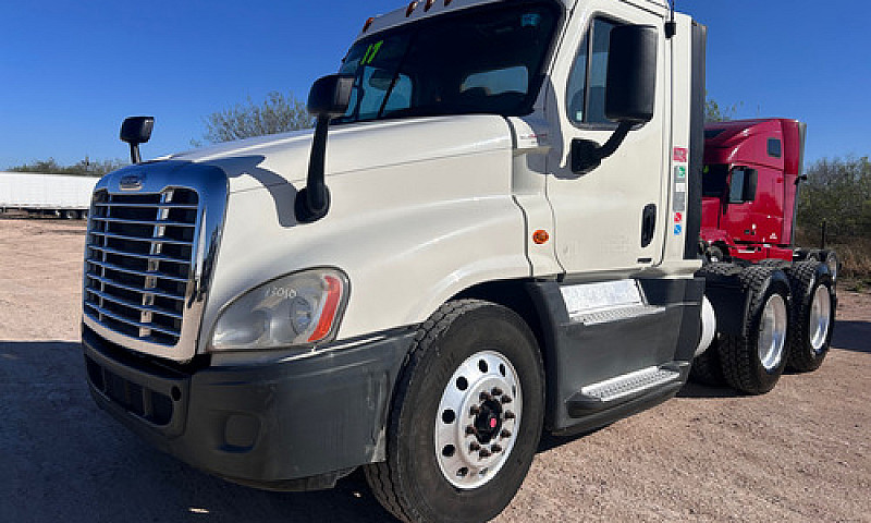 2017 Freightliner Ca...