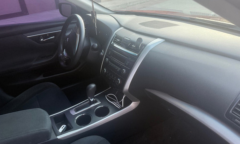 Nissan Altima 2.5 Se...