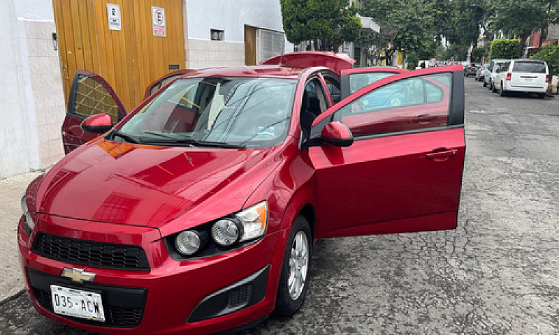 Chevrolet Sonic 1.6 ...