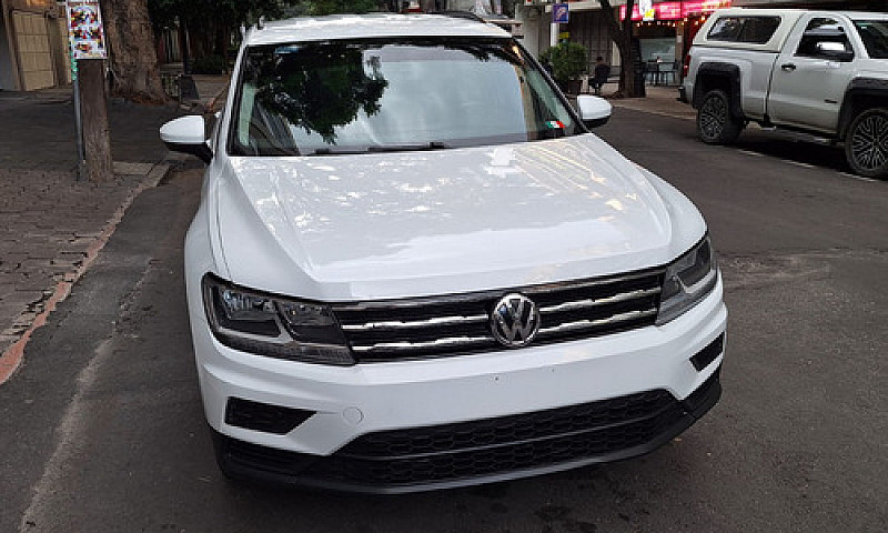 Volkswagen Tiguan 1....
