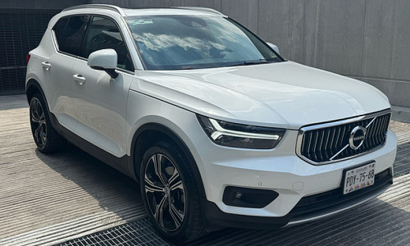 Volvo Xc40 2022...