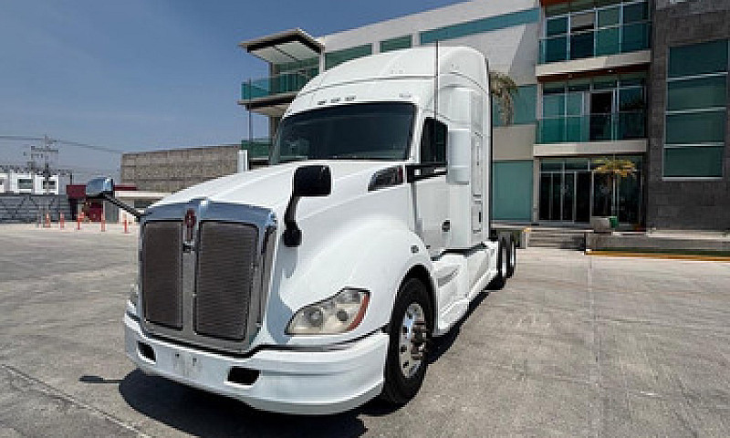 Kenworth T680 Modelo...