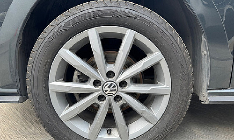 Volkswagen Vento 1.6...