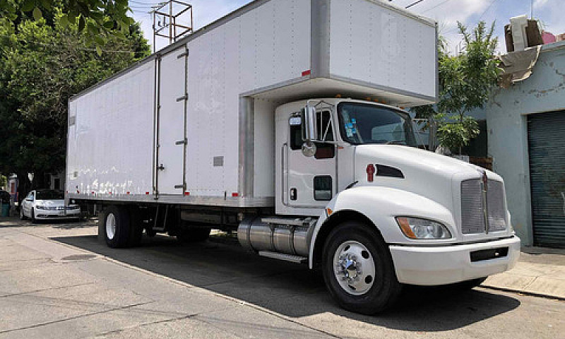 Kenworth Mudansero T...