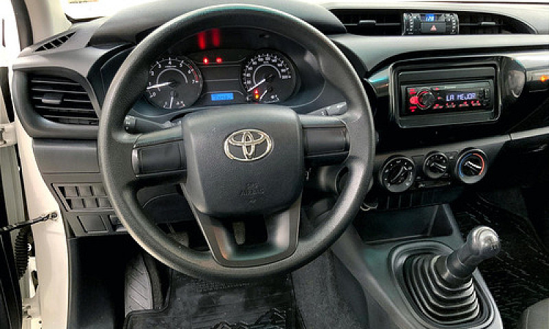 Toyota Hilux 2022...