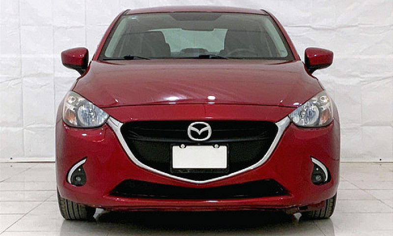 Mazda 2 2019...