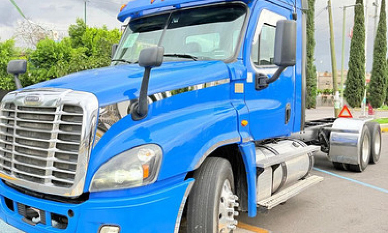 Torton Freightliner ...