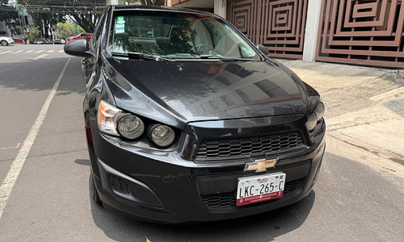 Chevrolet Sonic 1.6 ...
