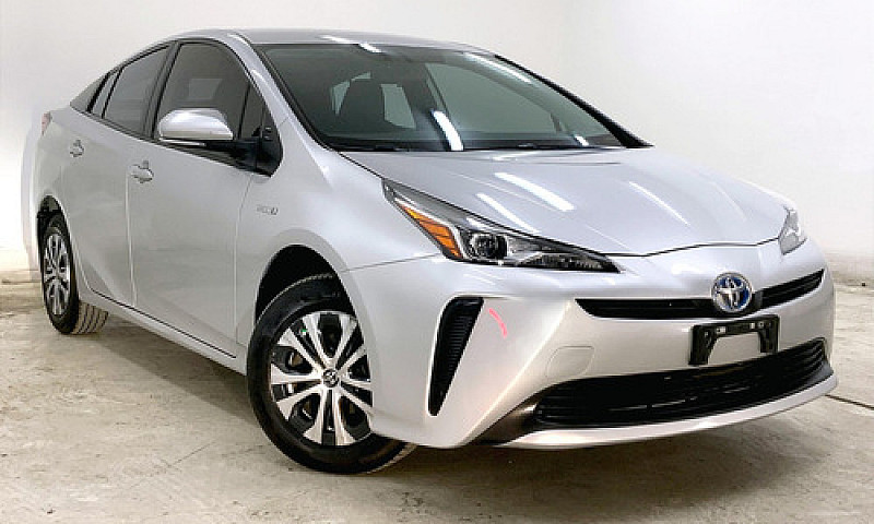 Toyota Prius 2020...
