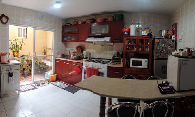 Casa En Venta En Eca...