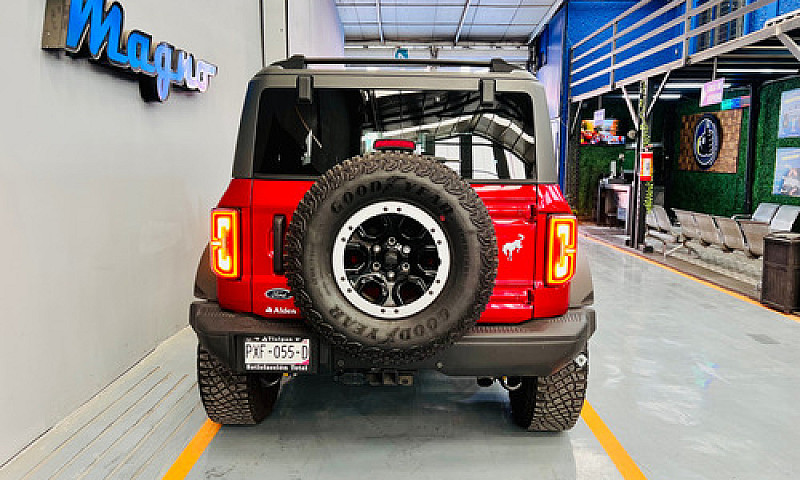 Ford Bronco 2.0T Spo...