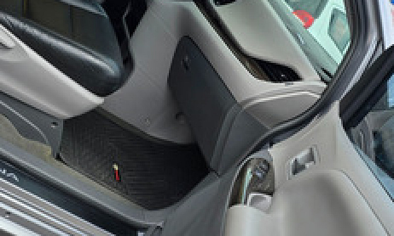 Toyota Sienna 3.5 Xl...