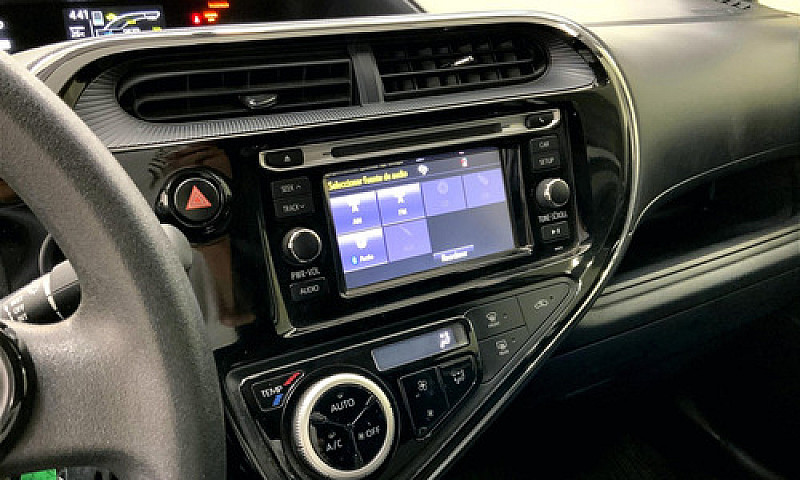Toyota Prius 2021...