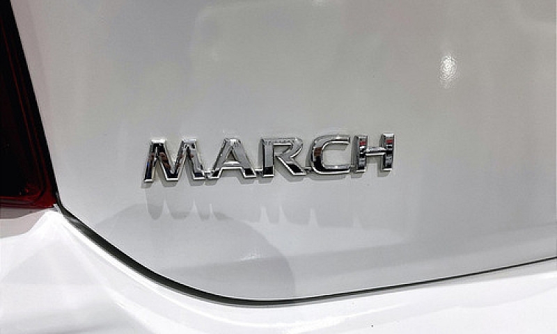 Nissan March 2022...