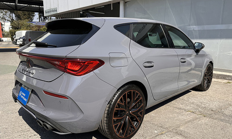 Cupra Leon 300Hp...
