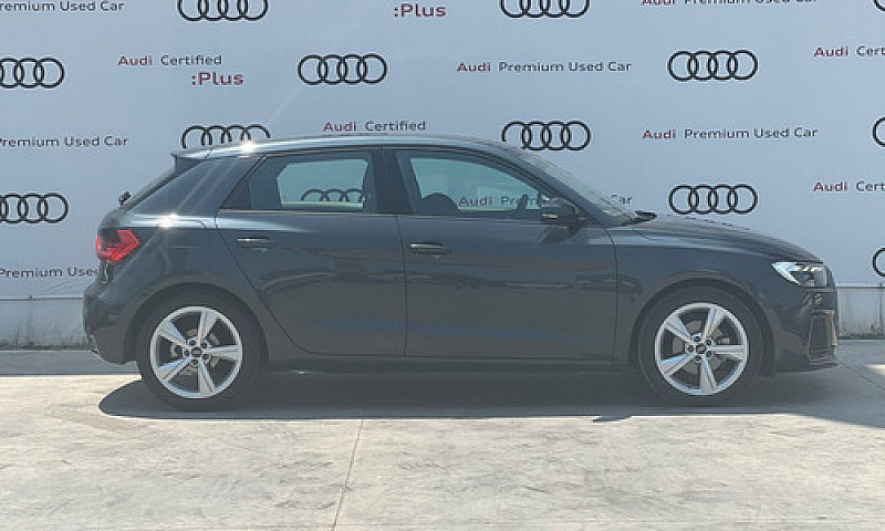 Audi A1 2021 1.5 Ego...
