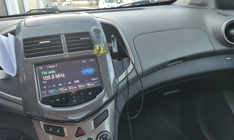 Chevrolet Sonic 1.6 ...