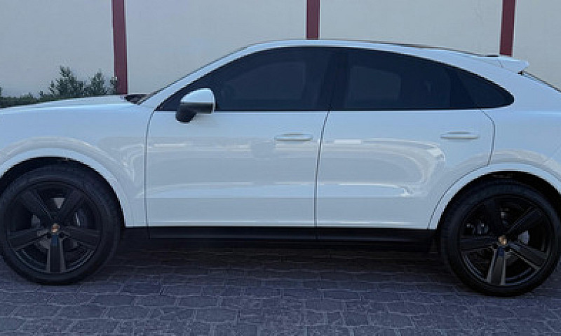 Porsche Cayenne Coup...