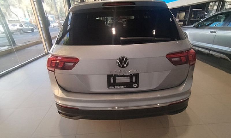 Volkswagen Tiguan 1....