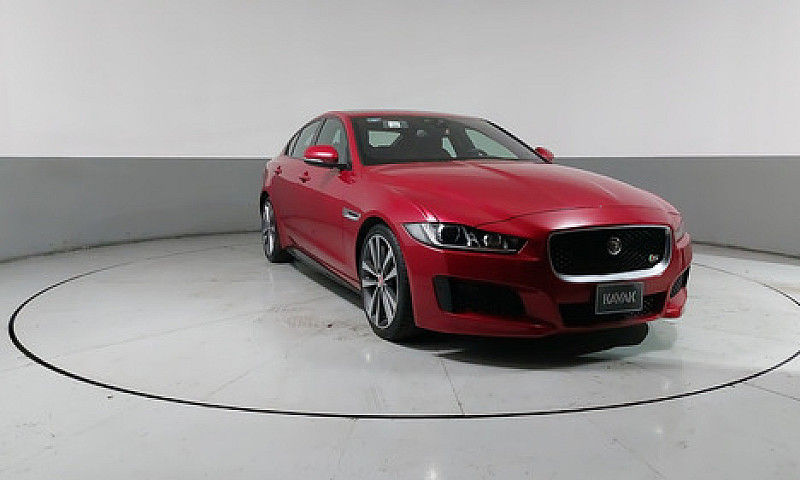 Jaguar Xe 3.0 S Auto...