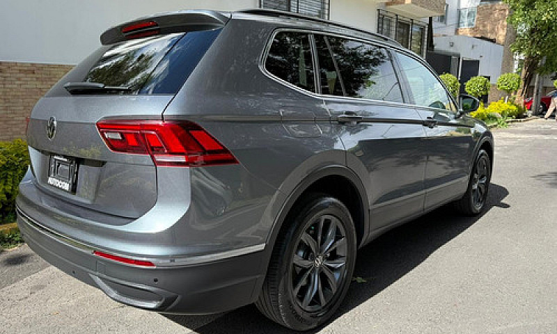 Volkswagen Tiguan 1....