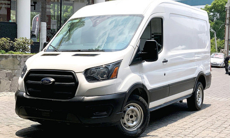Ford Transit 2020...
