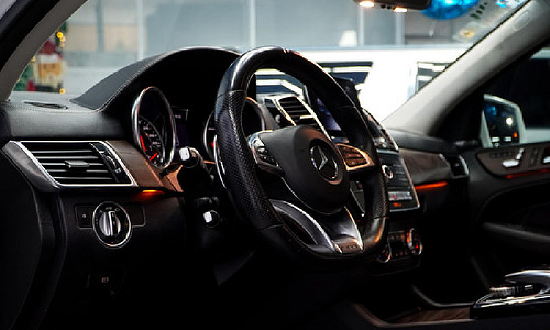 Mercedes Benz Gle 63...