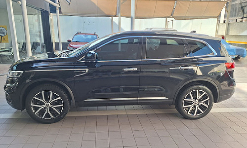 Renault Koleos 2023...
