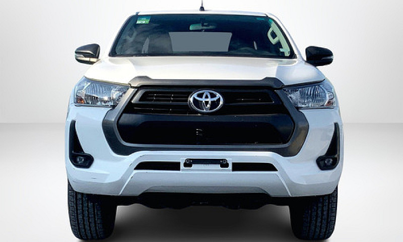 Toyota Hilux 2021...