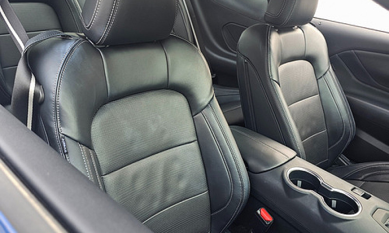 Ford Mustang 2.3 Eco...