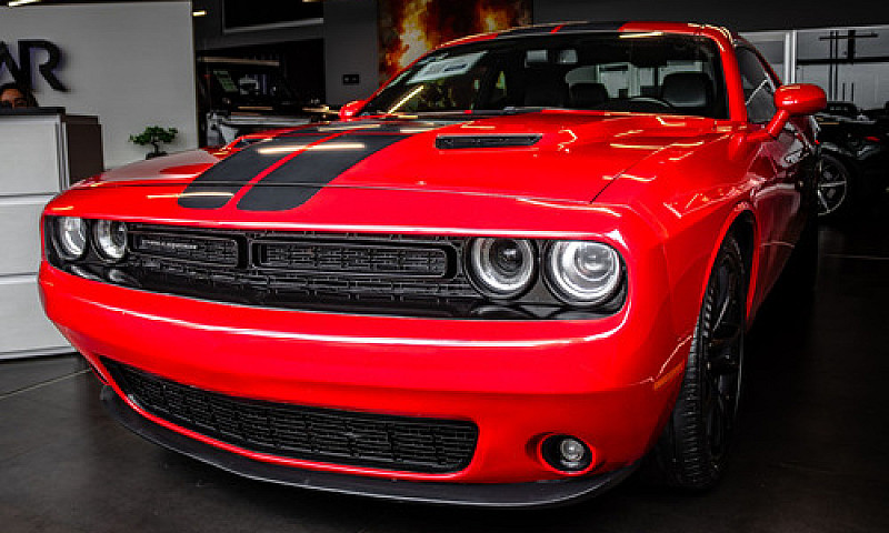 Dodge Challenger 201...