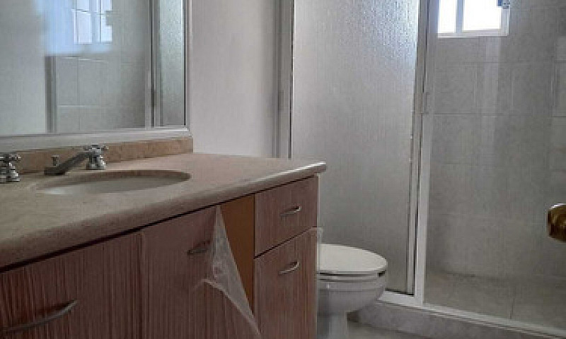 Casa En Venta En Rin...