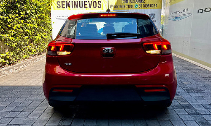 Kia Rio 2021...