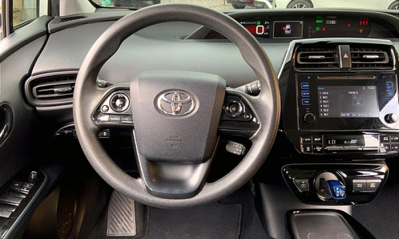 Toyota Prius 2019...