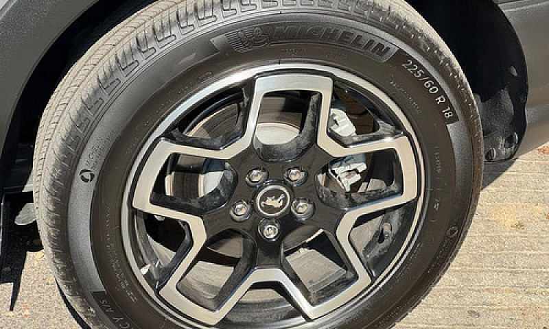 Ford Bronco Sport 1....