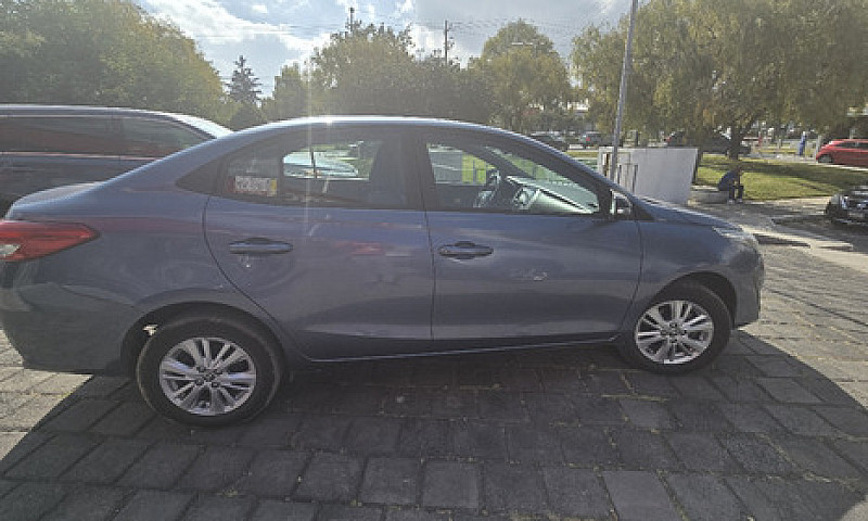 Toyota  Yaris  2020...