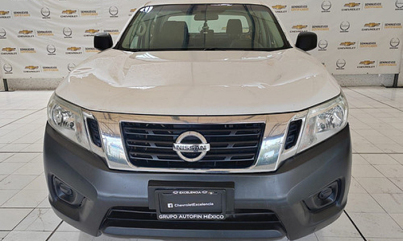 Nissan Np300 2020...