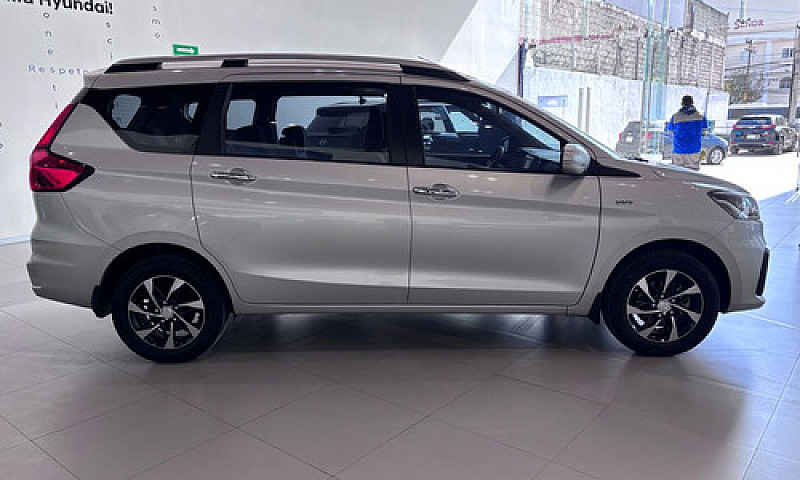 Suzuki Ertiga 2022...